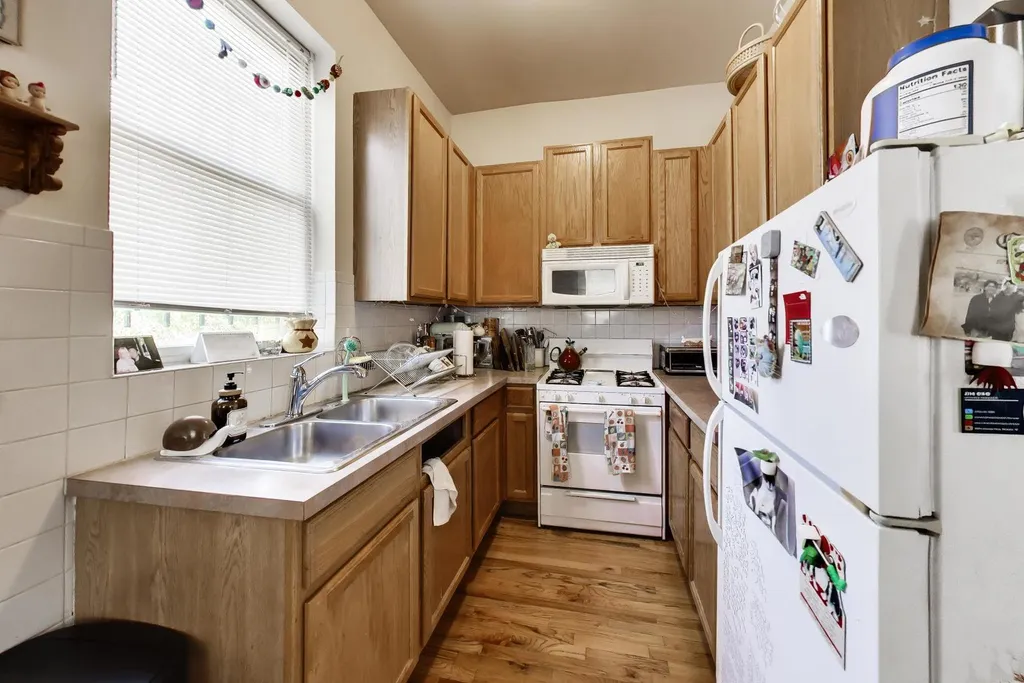 1252 North Artesian Avenue Chicago IL 60622