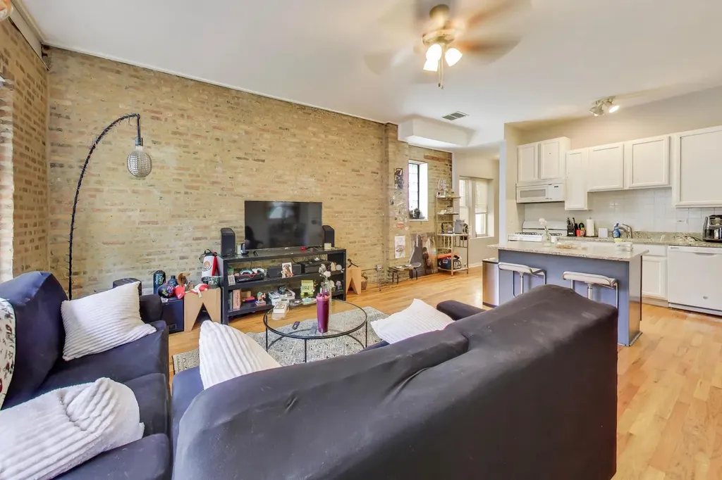 1252 North Artesian Avenue Chicago IL 60622