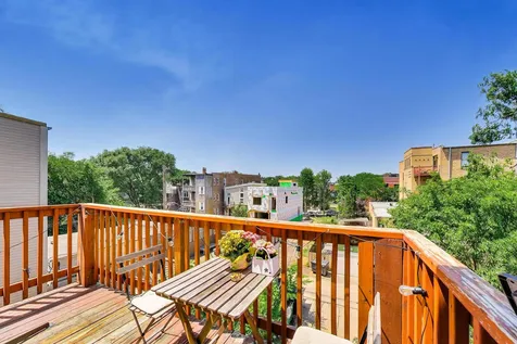 1252 North Artesian Avenue Chicago IL 60622