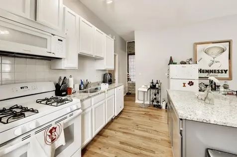 1252 North Artesian Avenue Chicago IL 60622