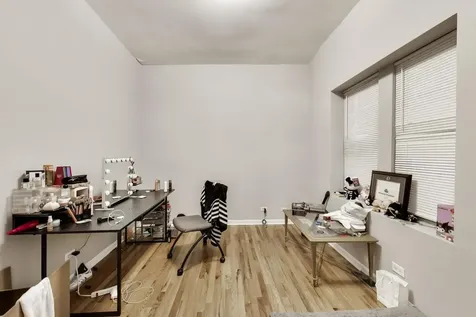 1252 North Artesian Avenue Chicago IL 60622