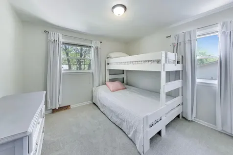 142 North Cady Drive Palatine IL 60074