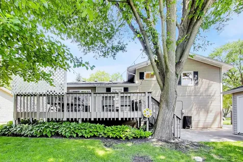 142 North Cady Drive Palatine IL 60074