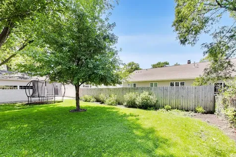 142 North Cady Drive Palatine IL 60074