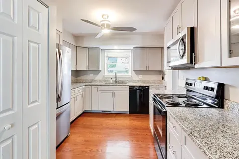 142 North Cady Drive Palatine IL 60074