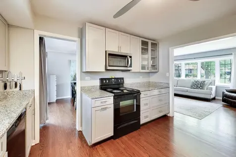 142 North Cady Drive Palatine IL 60074