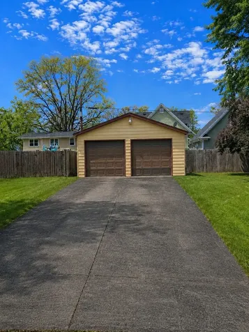 319 North Lord Avenue Carpentersville IL 60110
