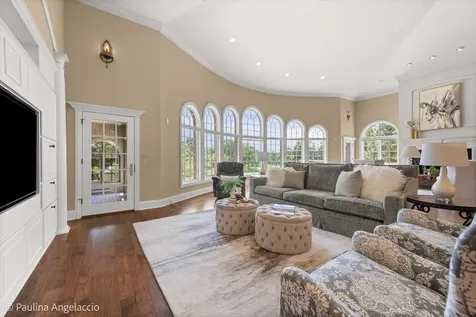 5 Hillburn Court North Barrington IL 60010