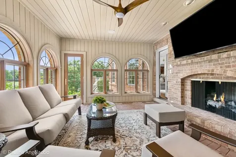 5 Hillburn Court North Barrington IL 60010