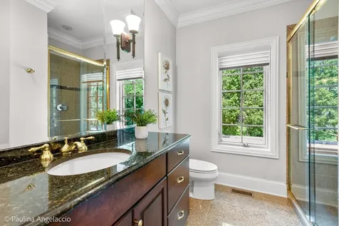 5 Hillburn Court North Barrington IL 60010