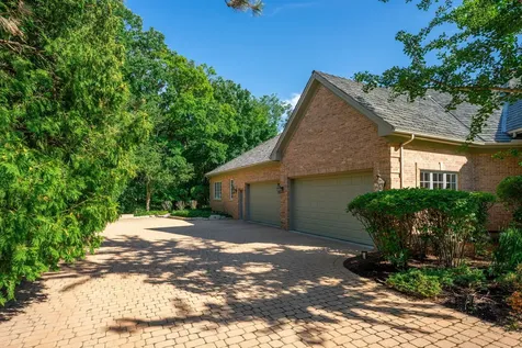 5 Hillburn Court North Barrington IL 60010