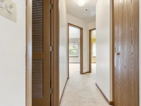 4 Truman Court Streamwood IL 60107