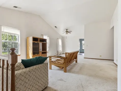 4 Truman Court Streamwood IL 60107