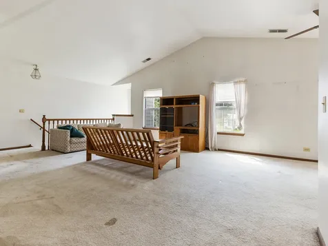 4 Truman Court Streamwood IL 60107