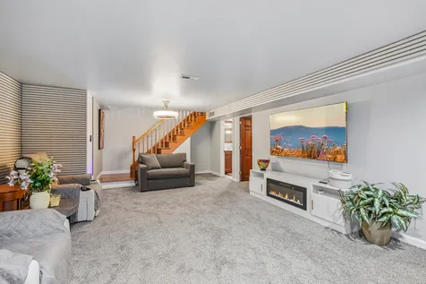 696 2ND Street Crete IL 60417