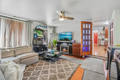 696 2ND Street Crete IL 60417