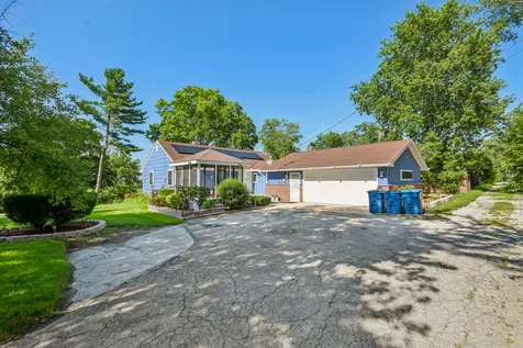 696 2ND Street Crete IL 60417