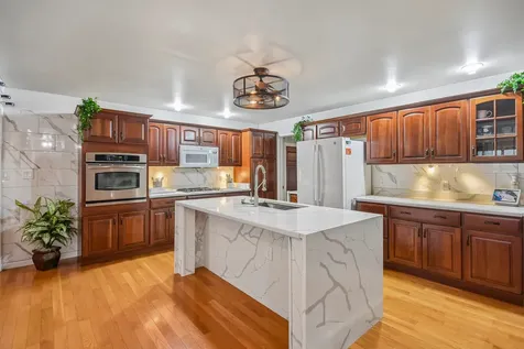 696 2ND Street Crete IL 60417