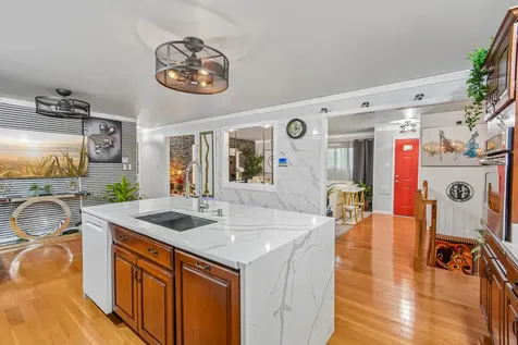 696 2ND Street Crete IL 60417
