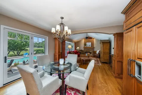 571 Apple River Drive Naperville IL 60565