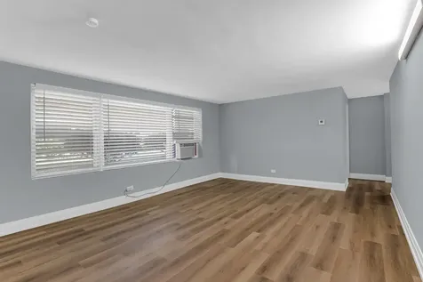 3725 North Harlem Avenue Chicago IL 60634