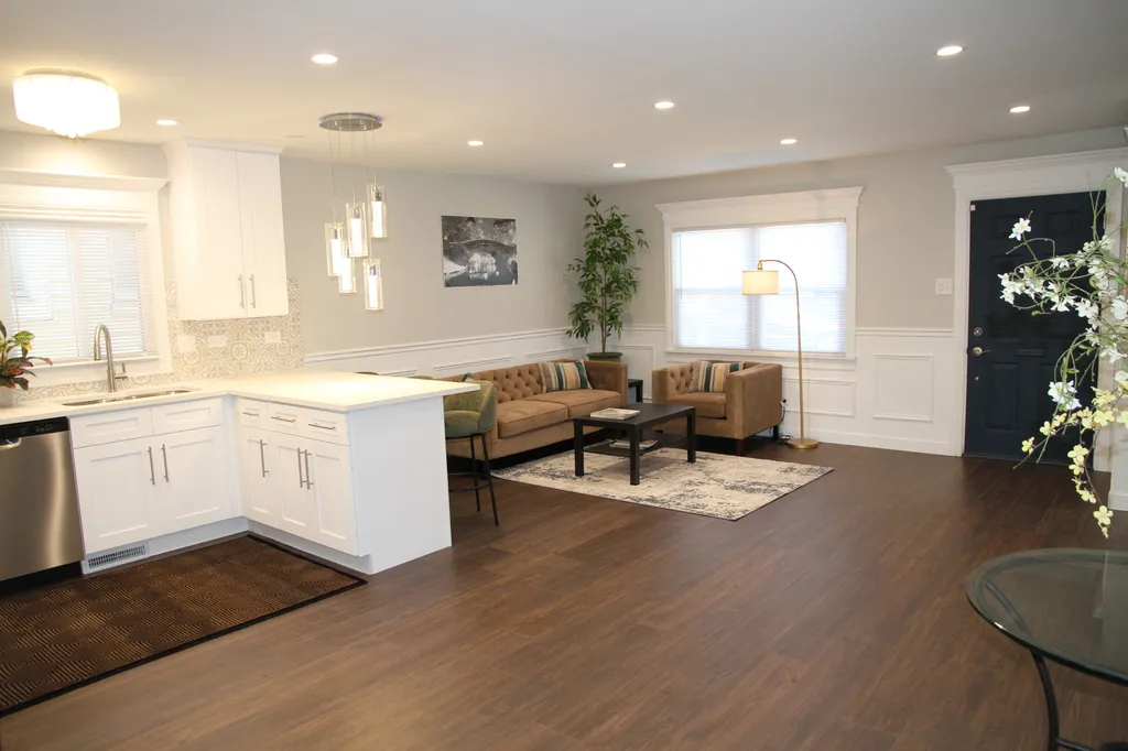 9042 South Emerald Avenue Chicago IL 60620