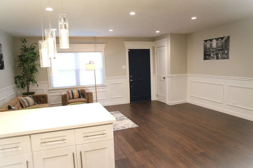 9042 South Emerald Avenue Chicago IL 60620