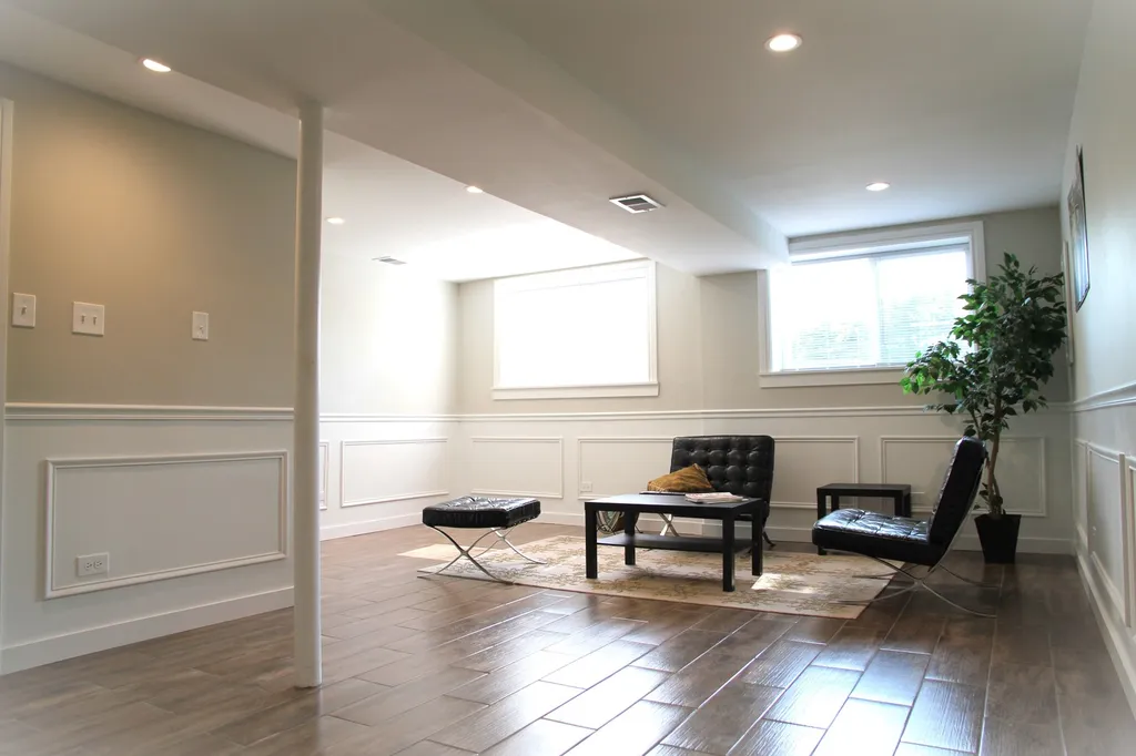 9042 South Emerald Avenue Chicago IL 60620
