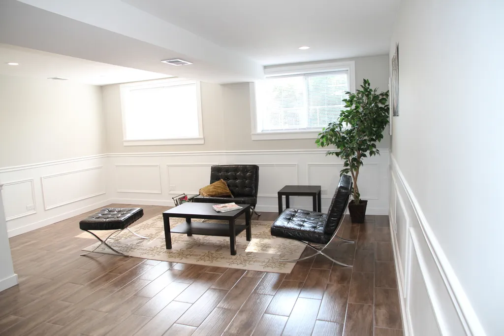 9042 South Emerald Avenue Chicago IL 60620