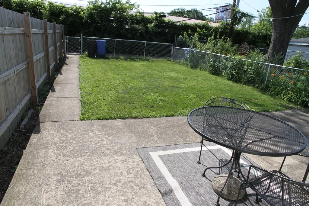 9042 South Emerald Avenue Chicago IL 60620