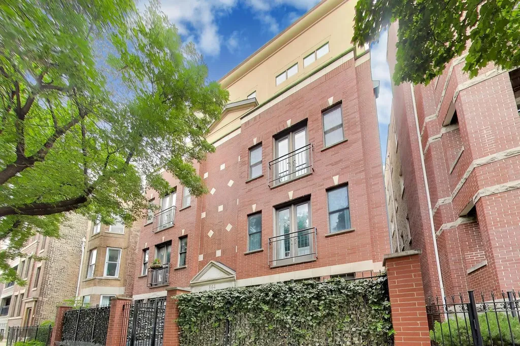 844 West Diversey Parkway Chicago IL 60614