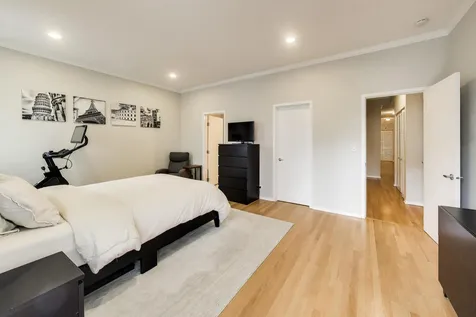 844 West Diversey Parkway Chicago IL 60614