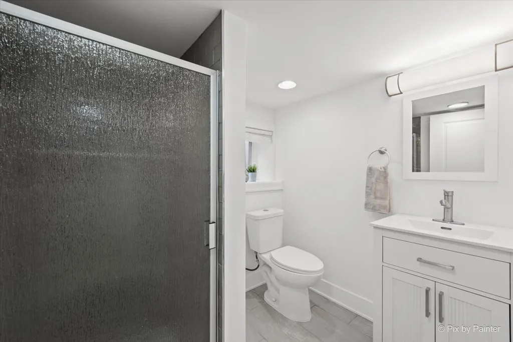 5252 North Mulligan Avenue Chicago IL 60630
