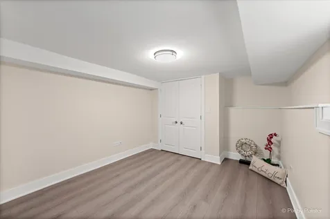 5252 North Mulligan Avenue Chicago IL 60630