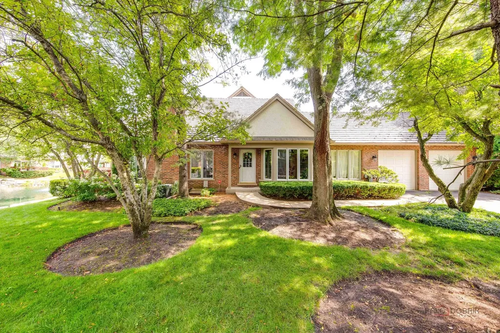 1138 Lynette Drive Lake Forest IL 60045