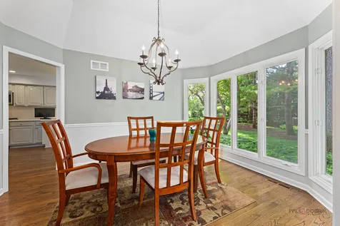 1138 Lynette Drive Lake Forest IL 60045