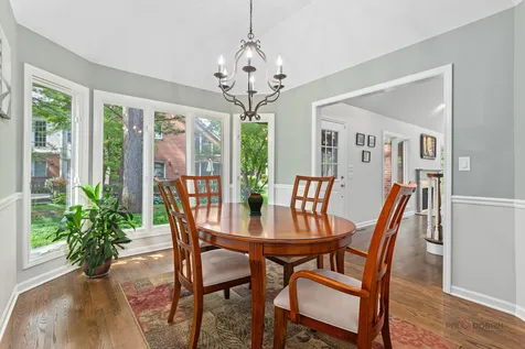 1138 Lynette Drive Lake Forest IL 60045