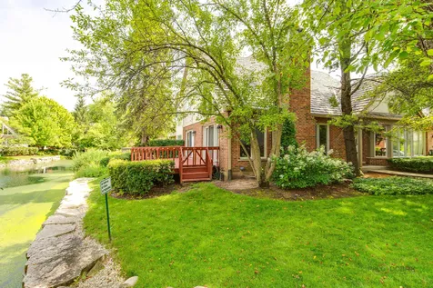 1138 Lynette Drive Lake Forest IL 60045