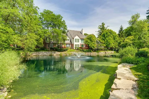 1138 Lynette Drive Lake Forest IL 60045