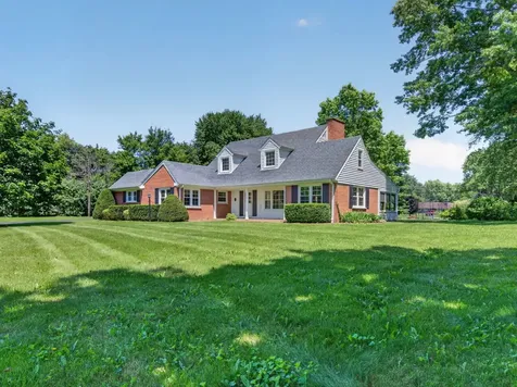 125 Grace Lane Barrington IL 60010