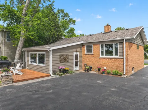 2531 Glenview Road Glenview IL 60025