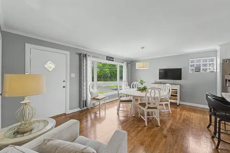 2531 Glenview Road Glenview IL 60025