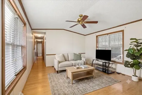 726 Hillcrest Lane Crystal Lake IL 60014