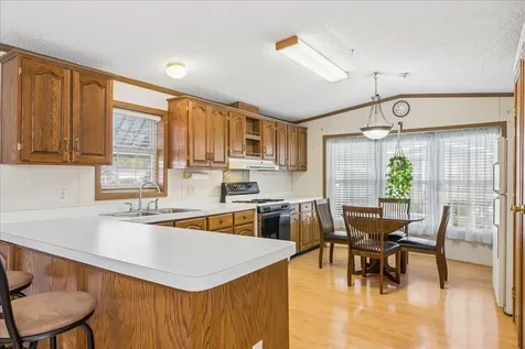 726 Hillcrest Lane Crystal Lake IL 60014