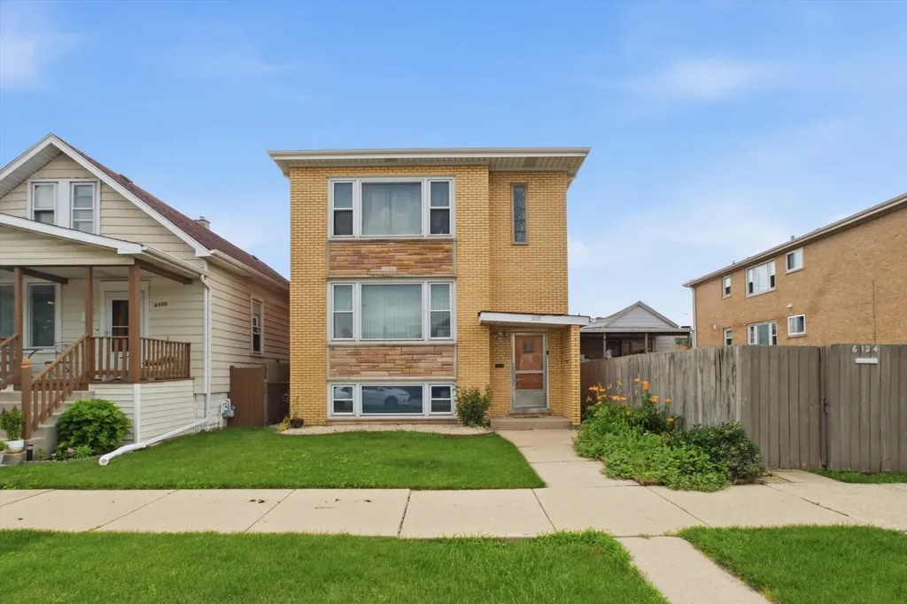 6128 South Kilpatrick Avenue Chicago IL 60629