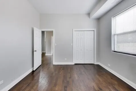 3330 South Indiana Avenue Chicago IL 60616