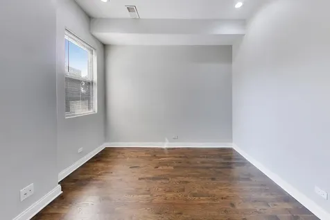 3330 South Indiana Avenue Chicago IL 60616