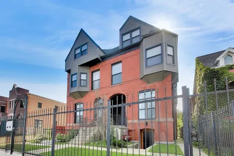3330 South Indiana Avenue Chicago IL 60616