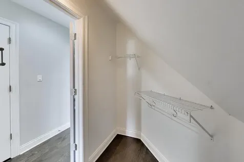 3330 South Indiana Avenue Chicago IL 60616