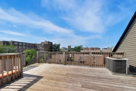 3330 South Indiana Avenue Chicago IL 60616